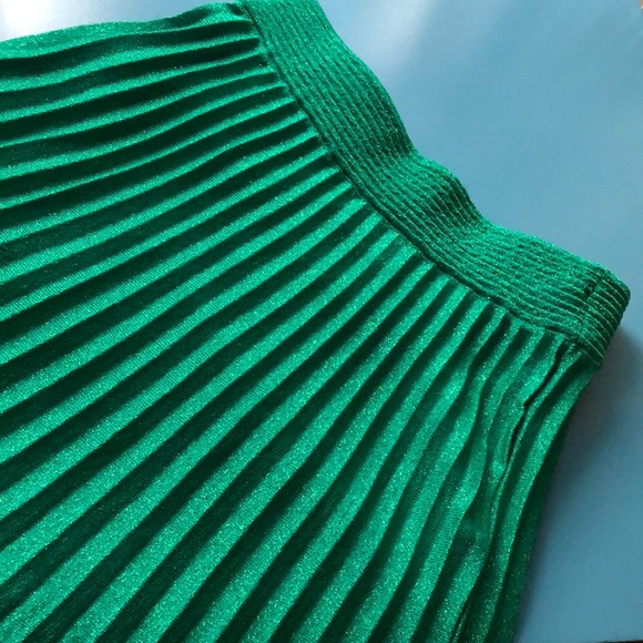 Maje Dresses & Skirts - Maje longue jupe en mai vert size 1 NWT